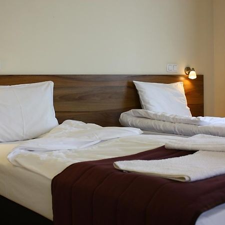 Hotel Czerniewski ワルシャワ エクステリア 写真